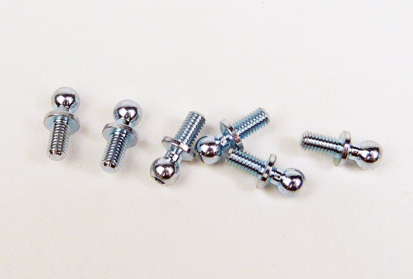 Custom Works SHORT BALL STUD – 3MM x .20″ THREAD (6) 8331